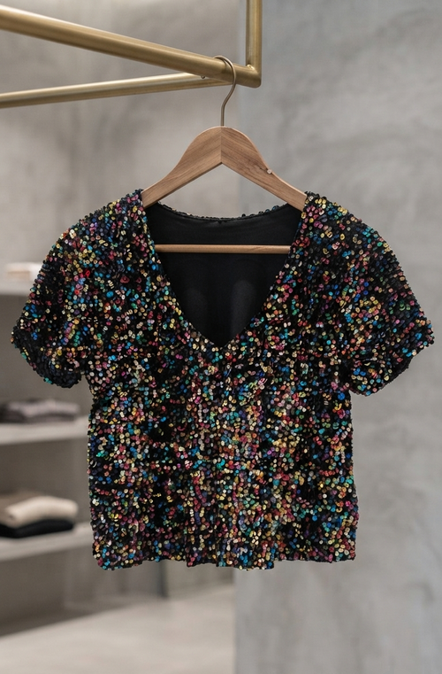Blusa de lentejuela full color con manga corta
